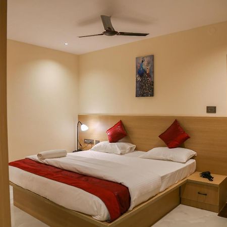 Lumis Studio Apartment Хидерабад Екстериор снимка